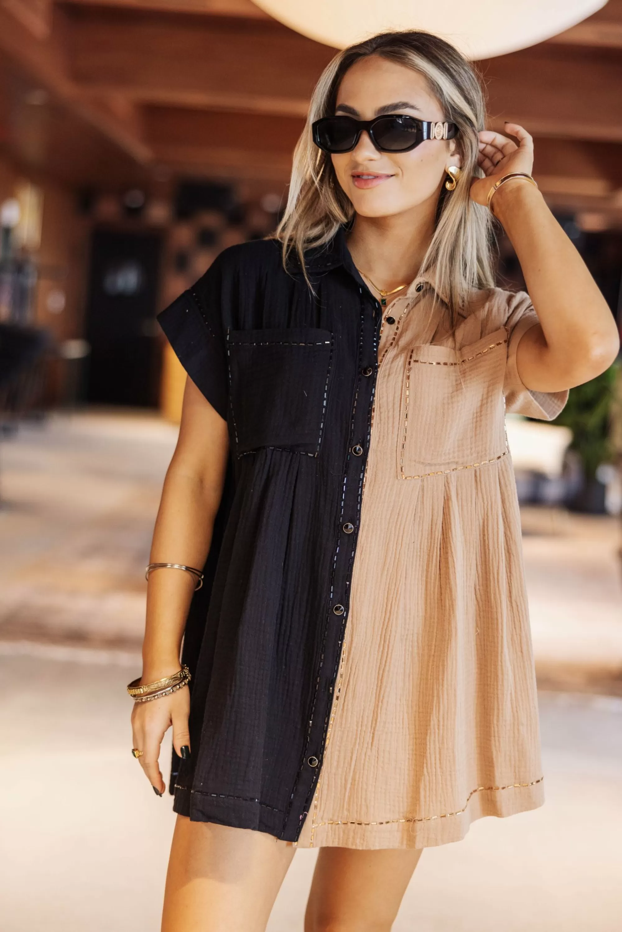 womens Queen Of Sparkles Black & Tan Gauze Button Down Dress