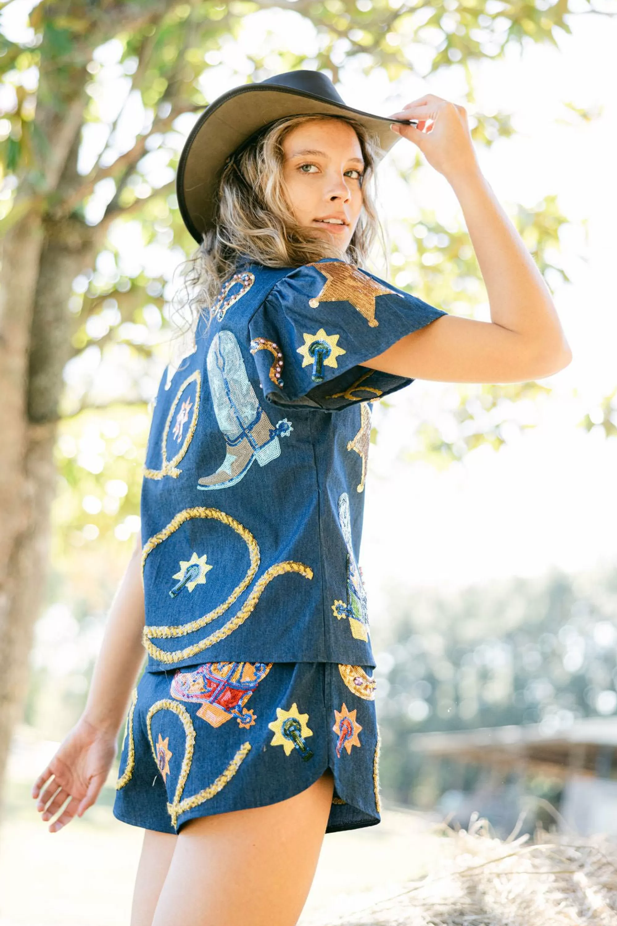womens Queen Of Sparkles Cowgirl Icon Short